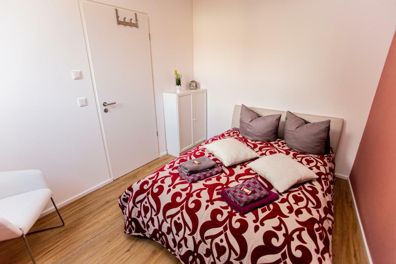 Eckhof Domizil - Grosszuegige Ferienwohnung Mit Kleinem Garten In Der Altstadt Von Gotha Kültér fotó
